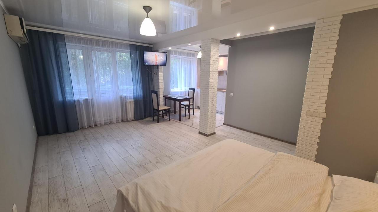 Apartaments On Vulytsia Heroiv Ato 32 Krivoy Rog Bagian luar foto